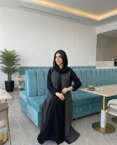 عباية كارلين