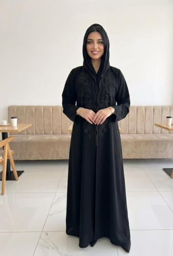 عباية لورا