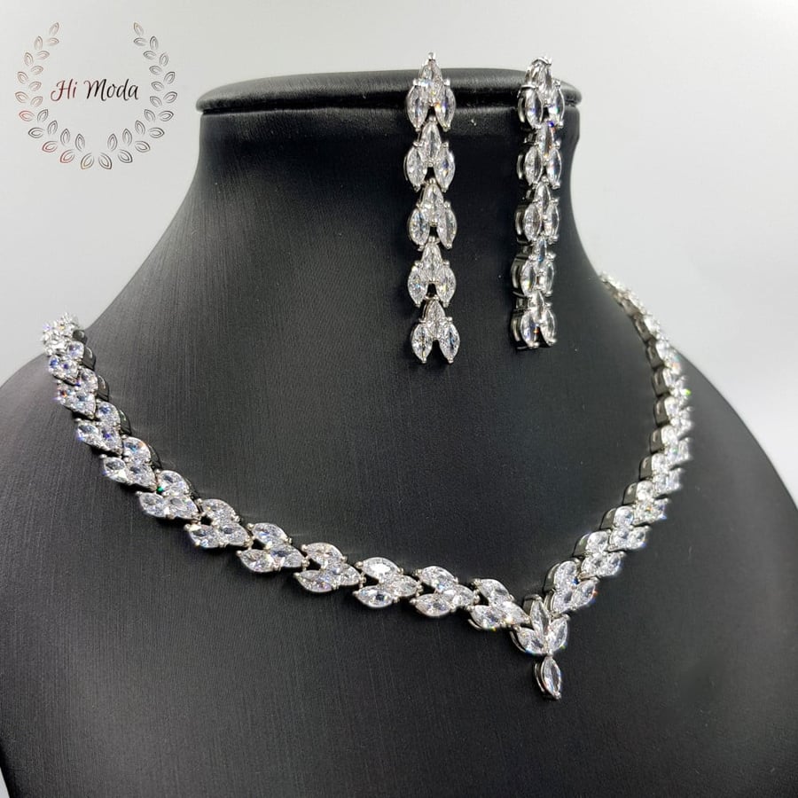 Elegant silver zircon occasion set