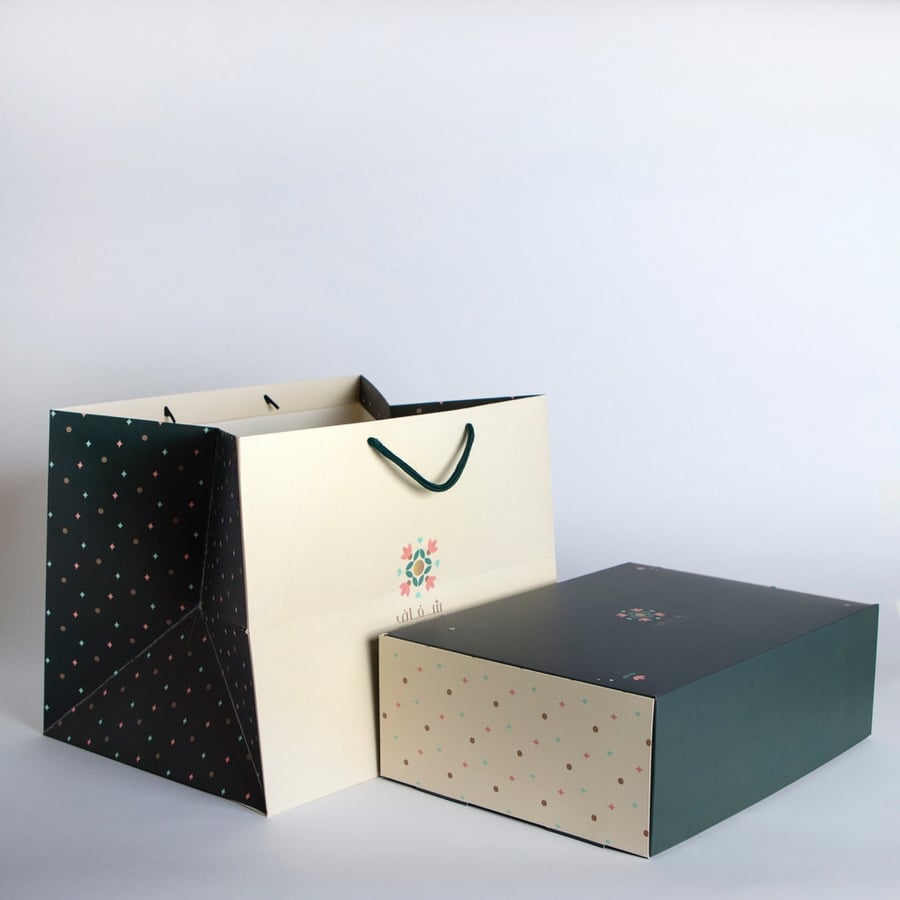 Al-Raqa Box - girl - large