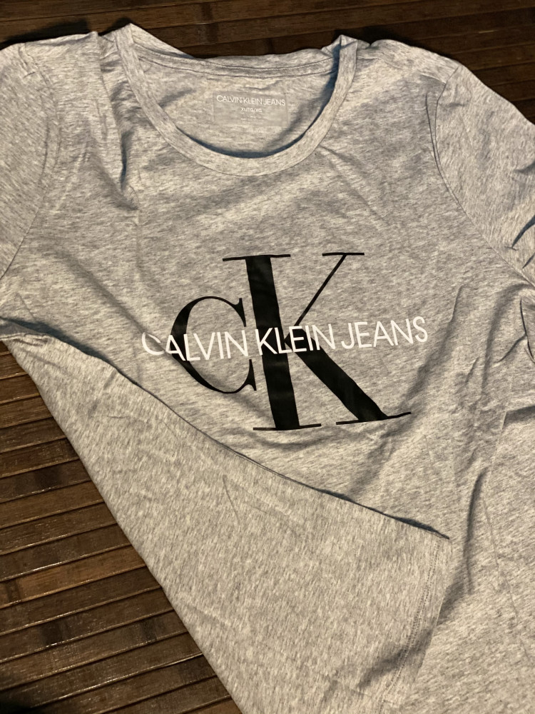 CALVIN KLEIN T-SHIRT WOMEN SUMMER SEASON GRAY