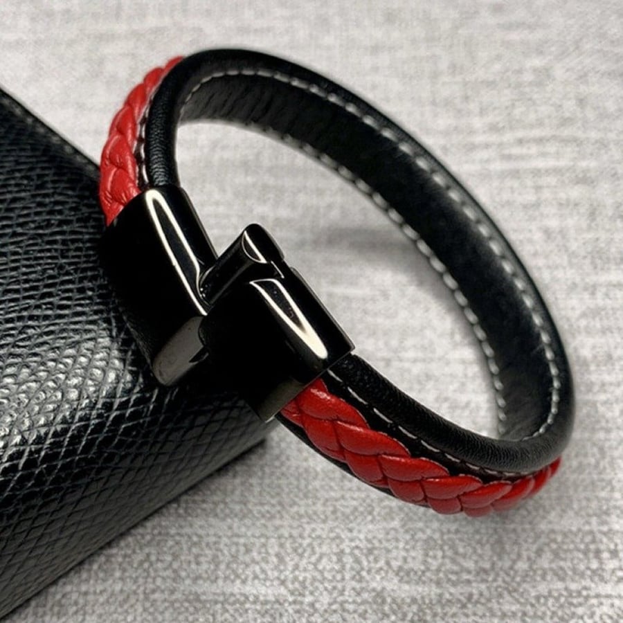 Titanium leather bracelet for men and women, black and red color, black clasp, white thread