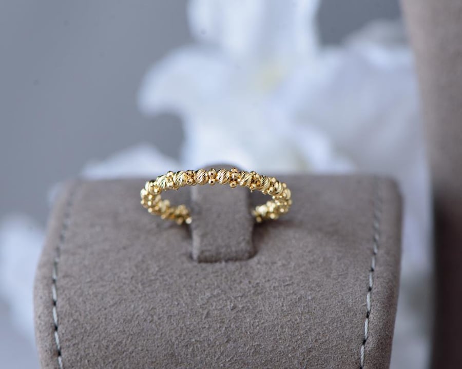 18k gold ring