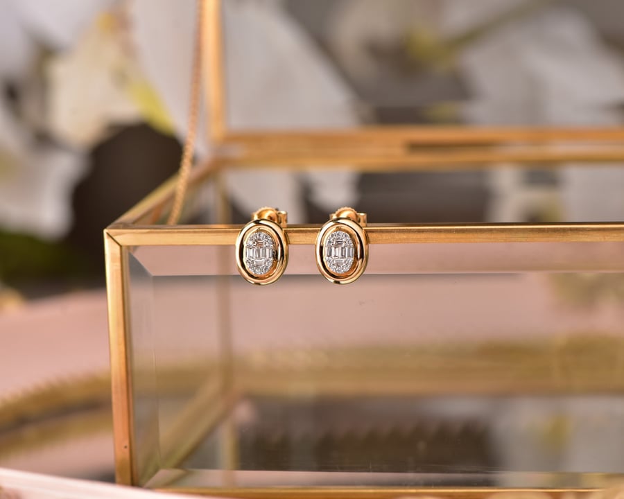 18 karat rose gold luxurious earring