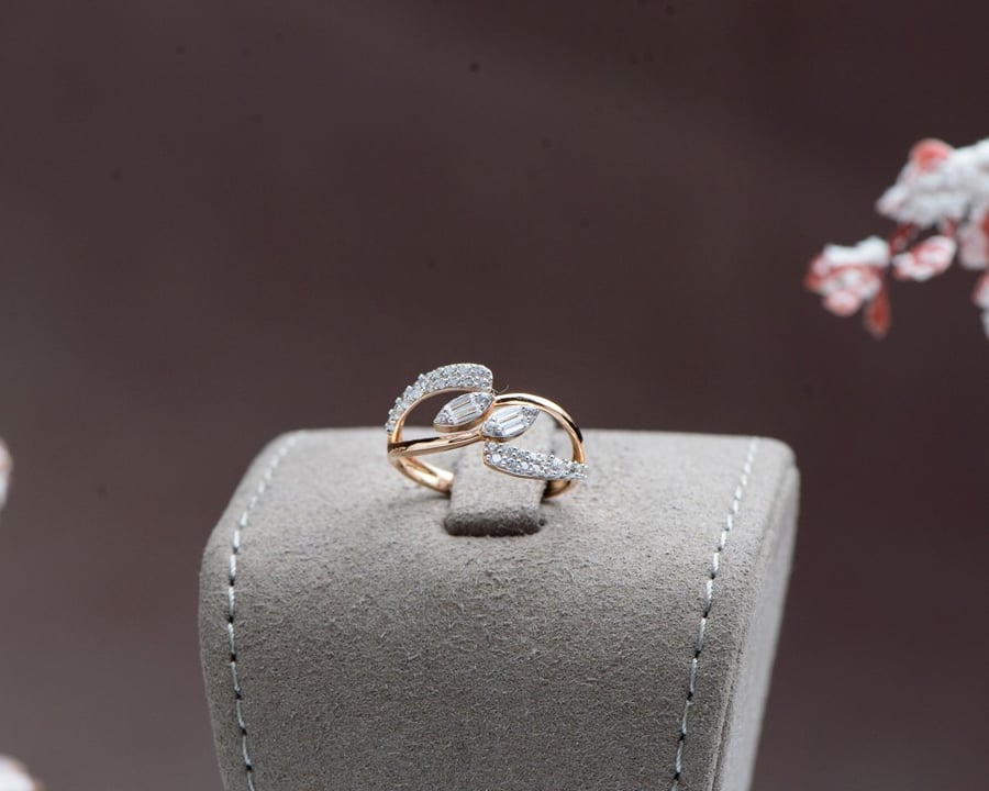 18k rose gold ring