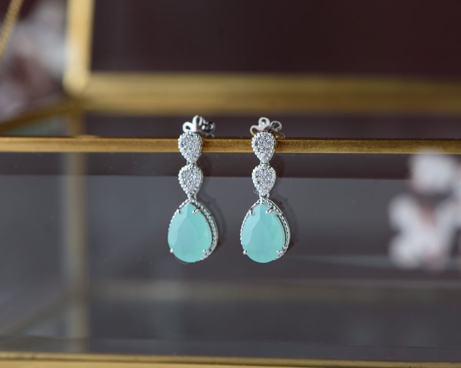 18k white gold earring