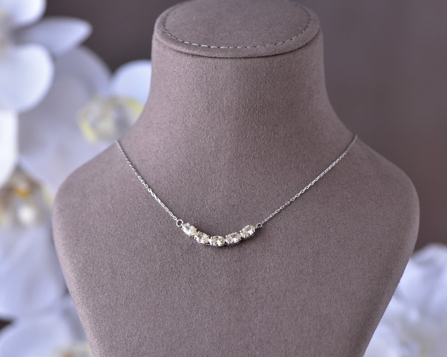 18 karat gold choker