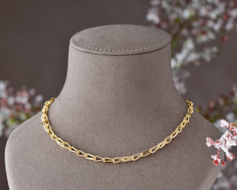 عقد جنزير ذهب عيار 18
