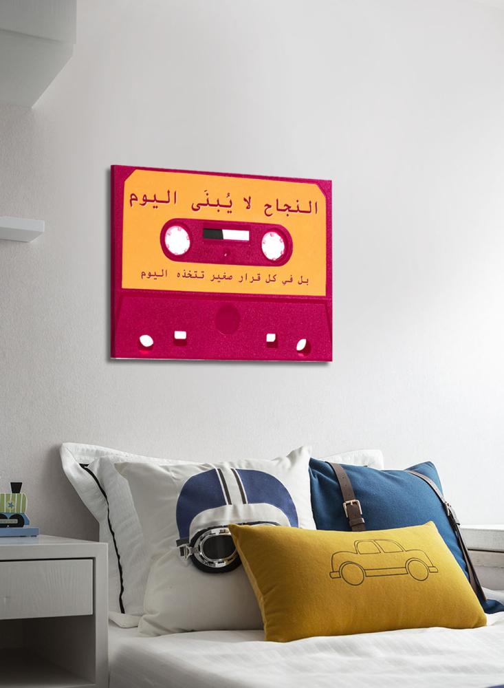 لوحة كانفاس على إطار خشبي بتصميم شريط كاسيت كلاسيكي