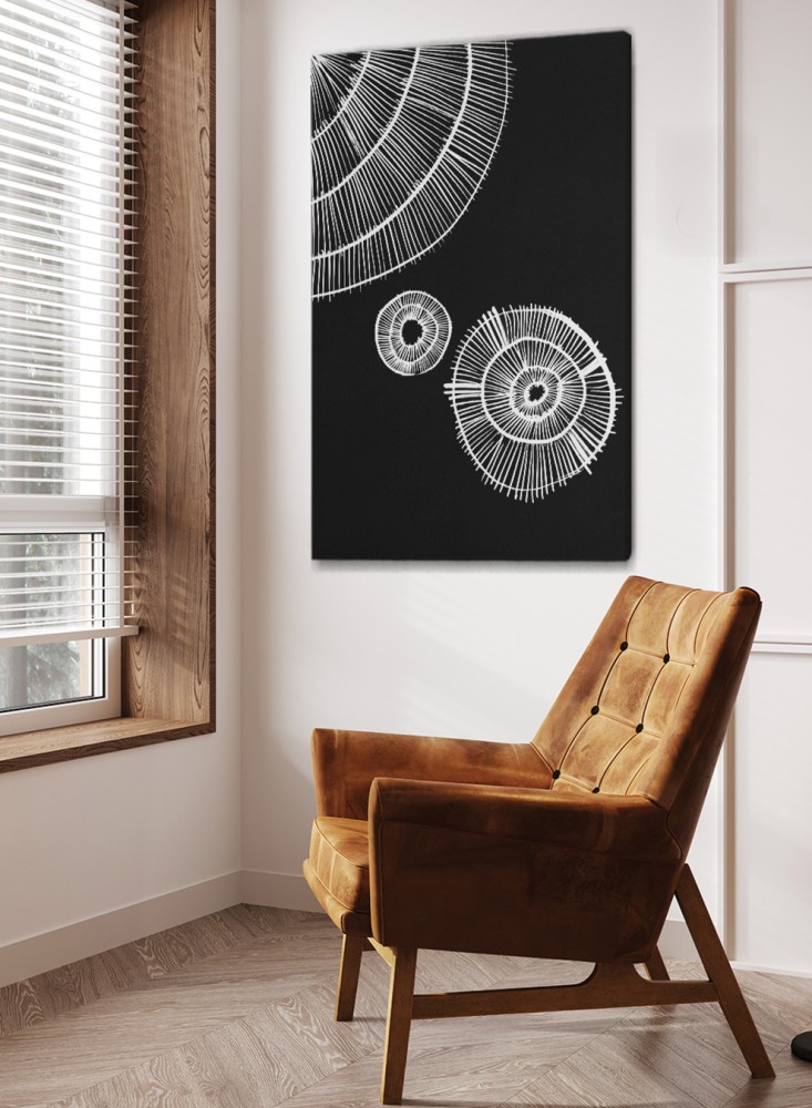 Canvas board on wooden frame with circle design