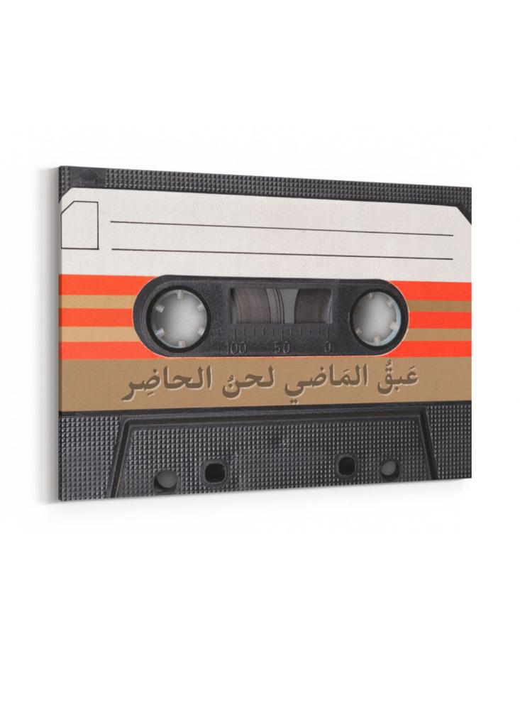 لوحة كانفاس على إطار خشبي بتصميم شريط كاسيت كلاسيكي