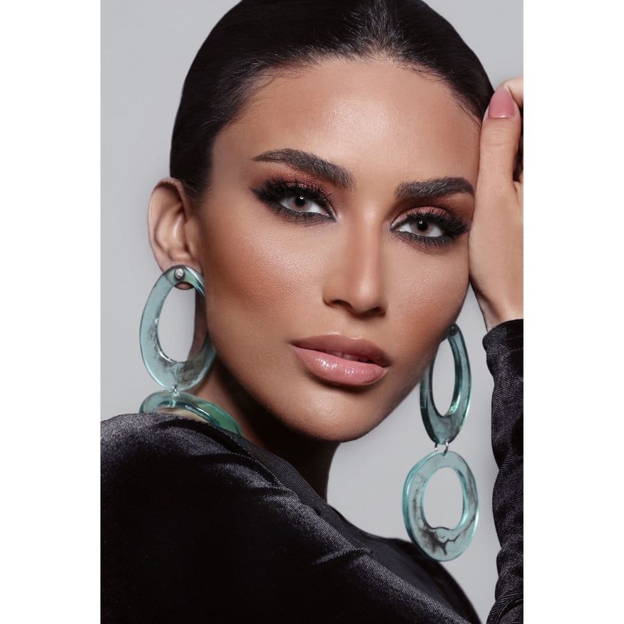 عدسات ديفا ايفوري