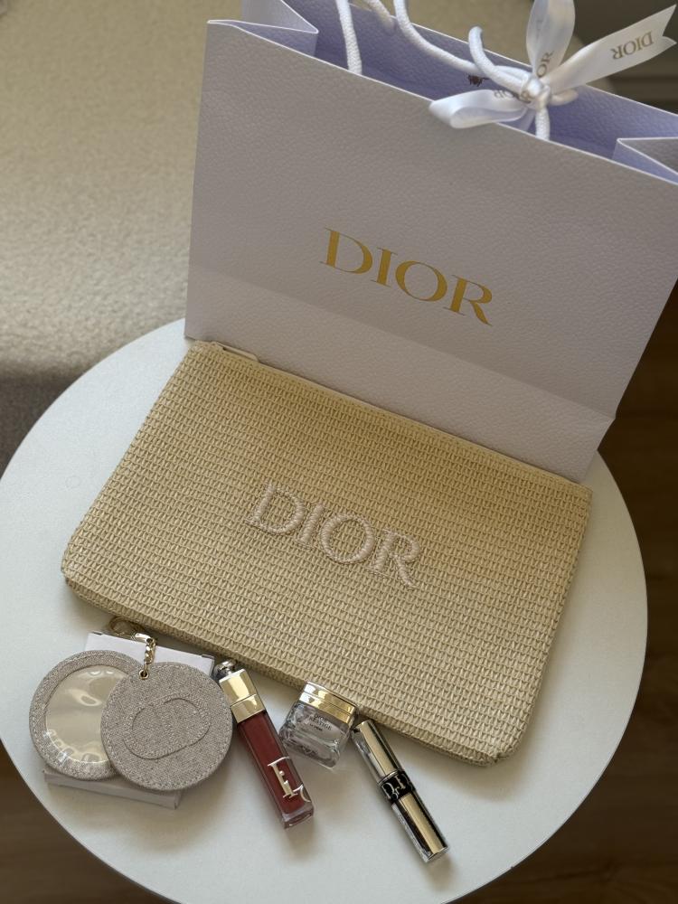 Dior Package 61