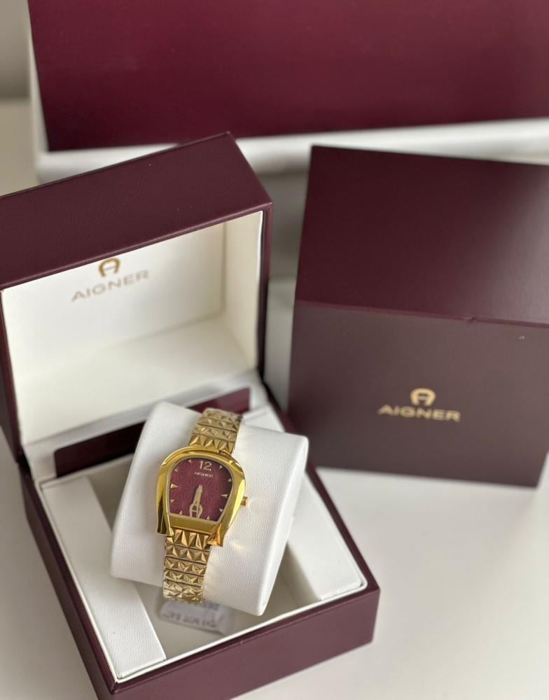 Aigner ELBA ladies Burgndy dial watch