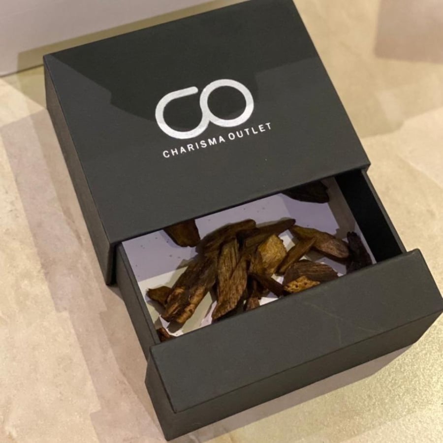 بخور عود عنبر معطر توله ١٢ جرام
