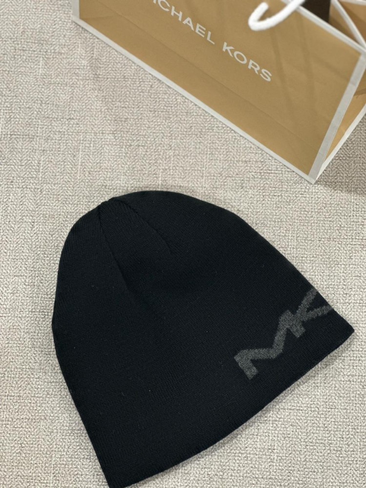 Michael Kors women knit beanie