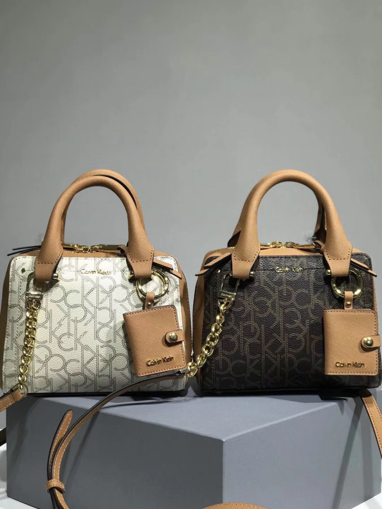 Calvin Klein Box Crossbody Bag Signature