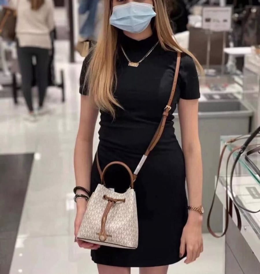 Michael kors mini Buckt bag