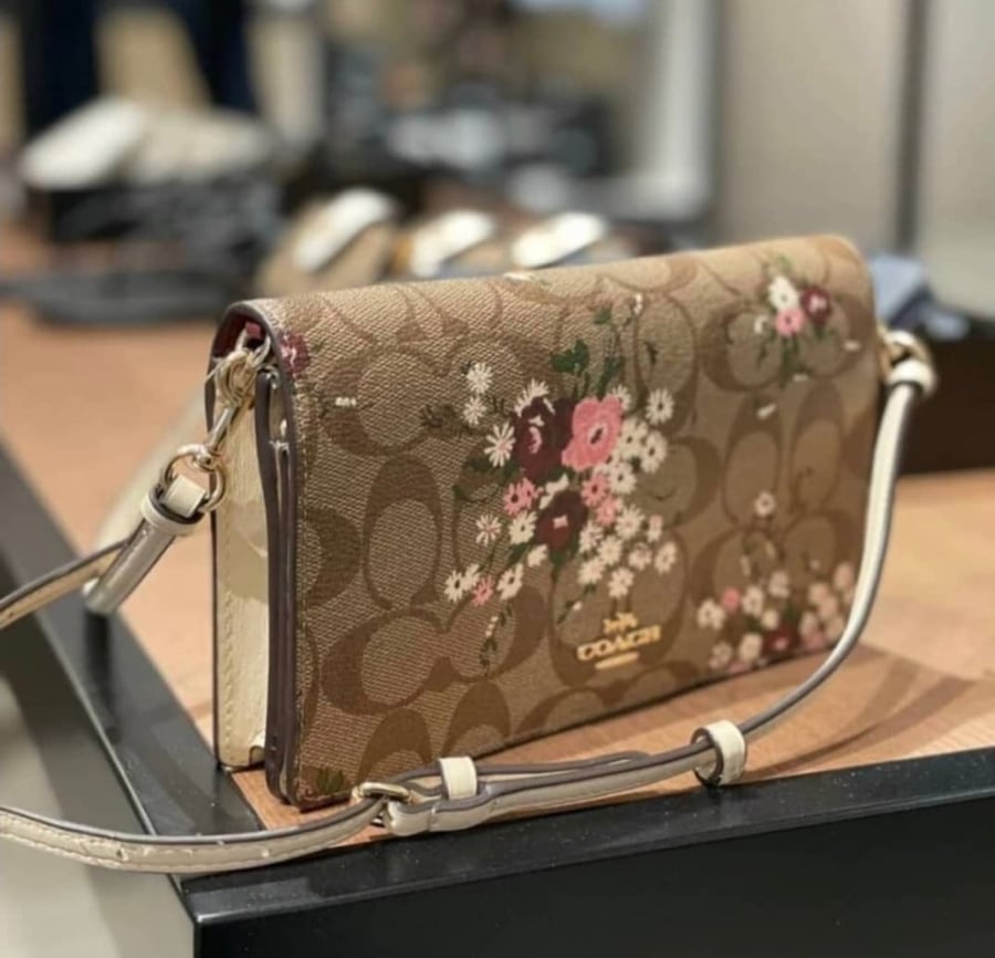 COACH C0035 ANNA Clutch Foldover Signature
