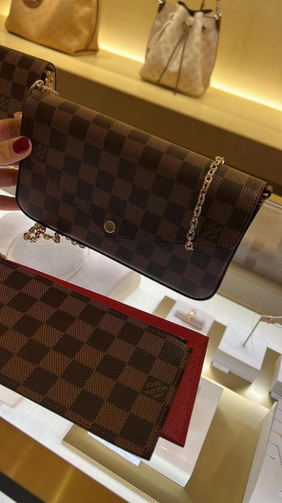 LV Wallet on Chain Damier