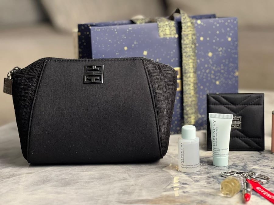 Givenchy Package 2