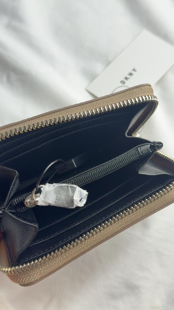DKNY Signature Wallet