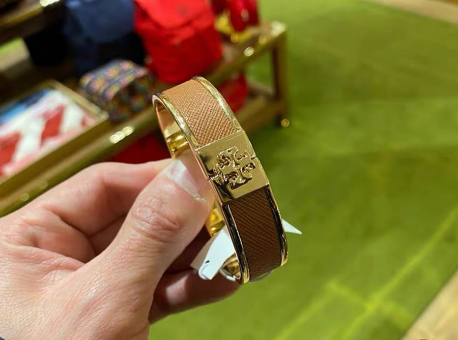 Tory Burch Saffiano Leather With Logo Bracelet Brown Color