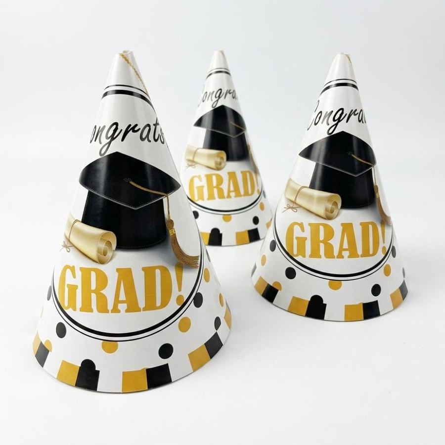 قبعات طربوش تخرج بيضاء بتصميم Grad ذهبي