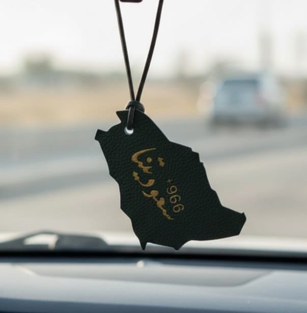 درزن(12) قطعة تعليقة جلد لمراية السيارة بخريطة المملكة