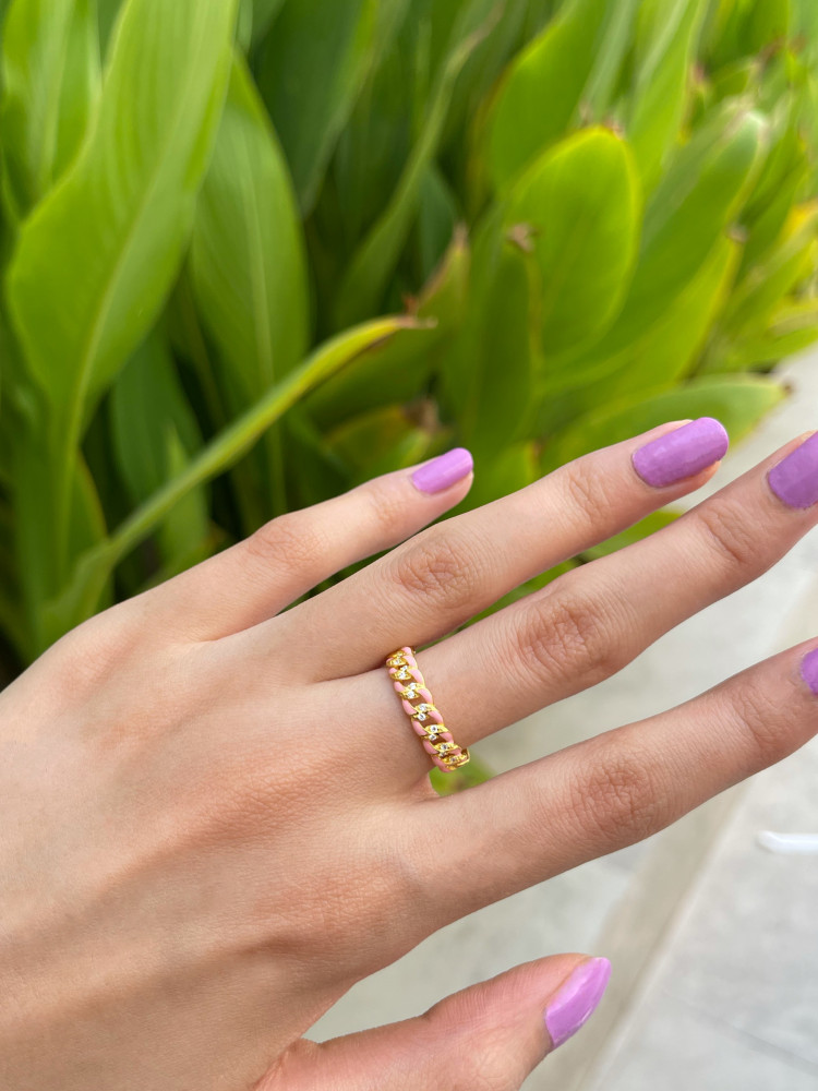 pink chain ring