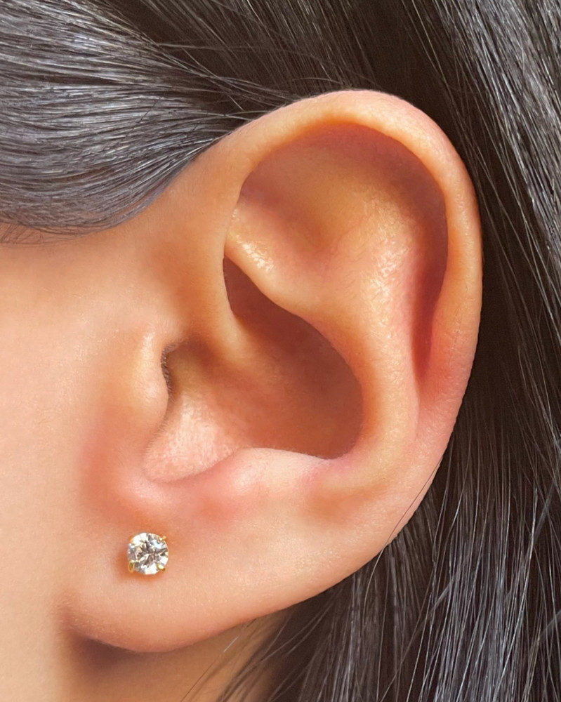 Gold ORA- stud"S"