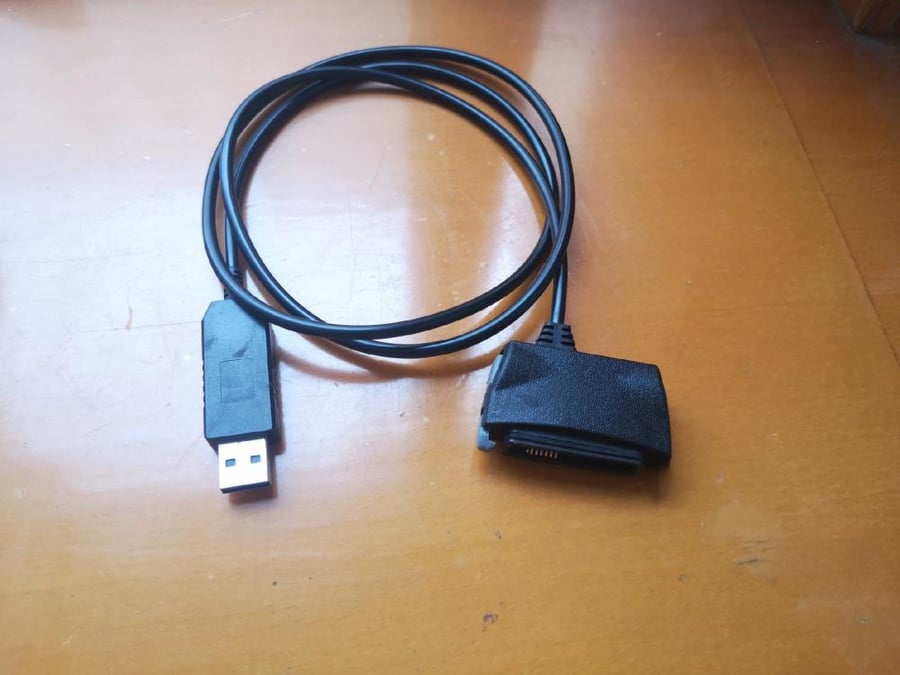 كيبل متوافق مع جهاز THR880i TETRA اللاسلكي USBEADS Airbus Cassidian Tetra THR880 كابل
