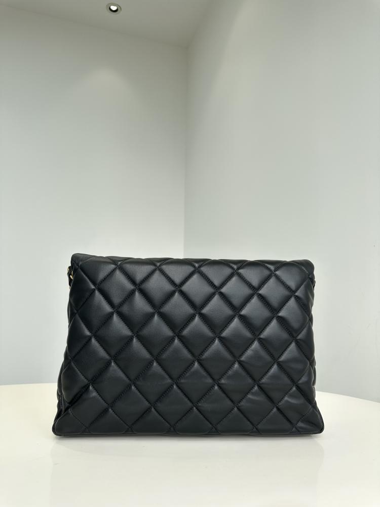 شنطة شانيل توتي  39cm