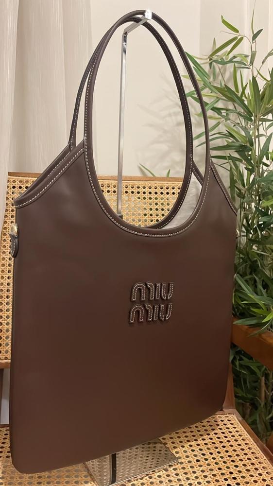 Ivy Shoulder Bag ميو ميو