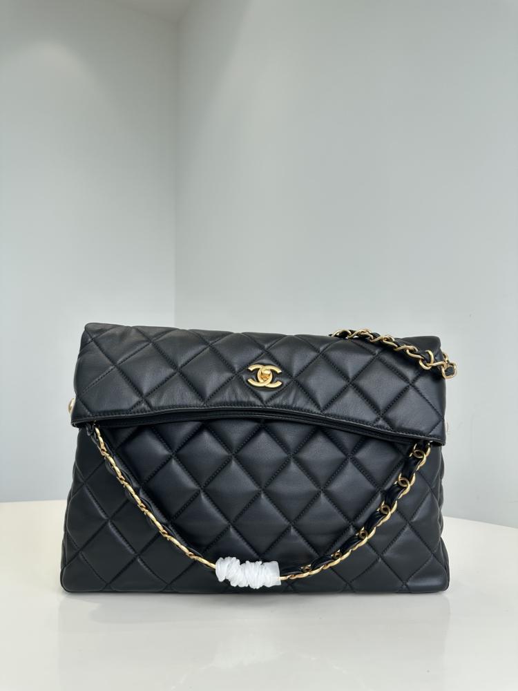 شنطة شانيل توتي  39cm