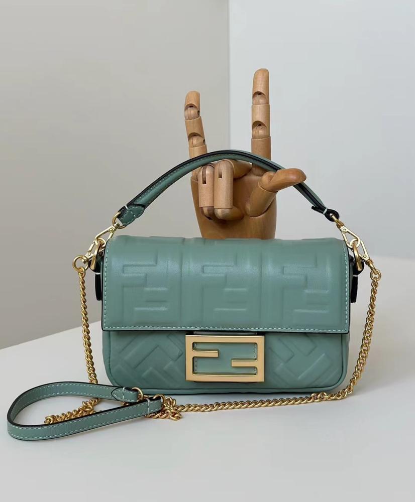 Fendi bag baguette 19cm 12cm