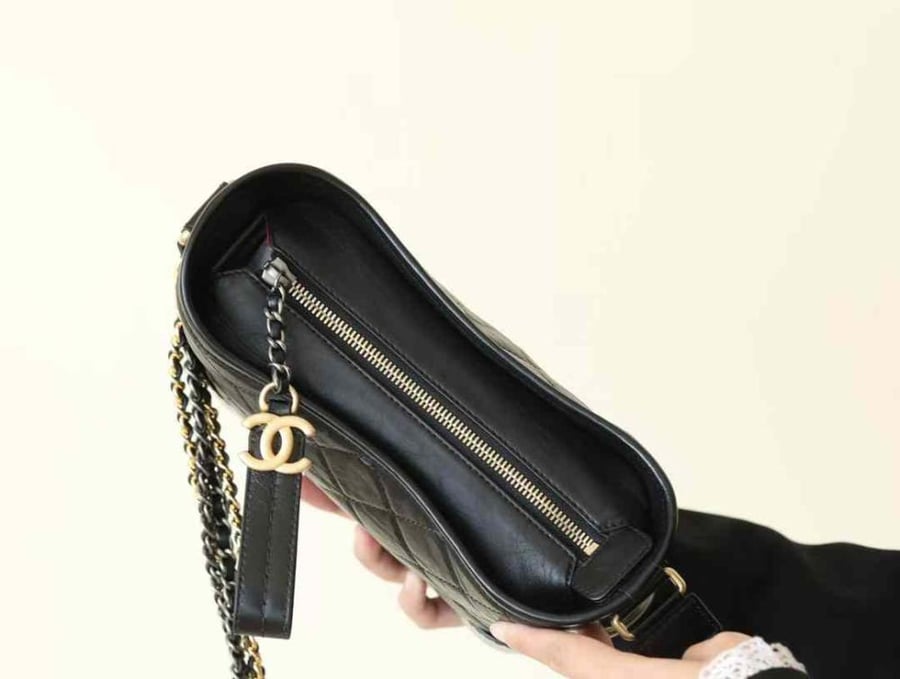 شانيل اسود  Gabrielle 20cm