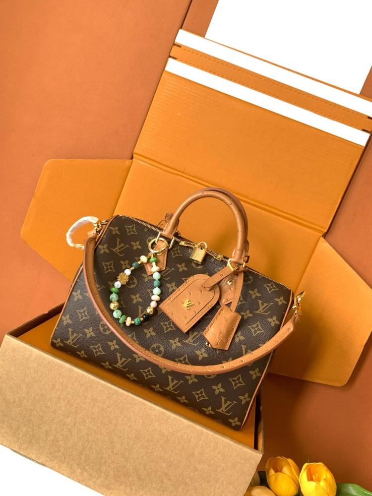 شنطة سبيدي LV