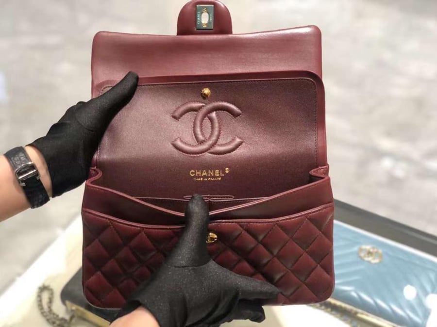شانيل كلاسيك عنابي 25.5cm