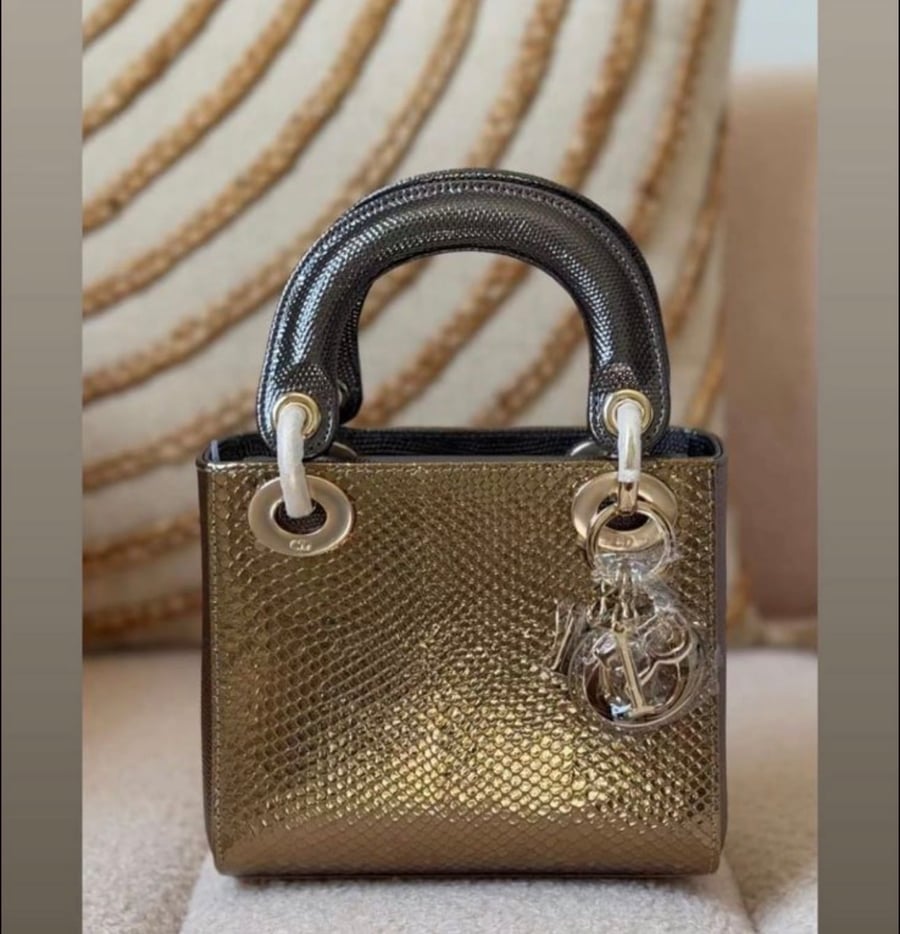ليدي ديور بايثون