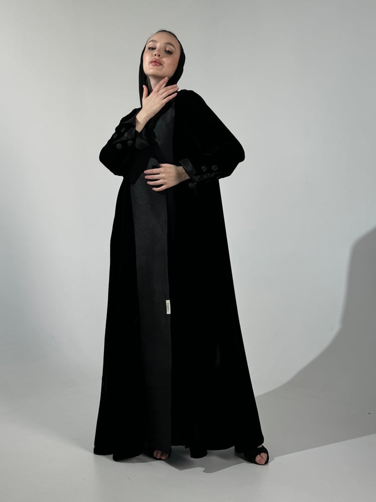 The black moon | القمر الأسود