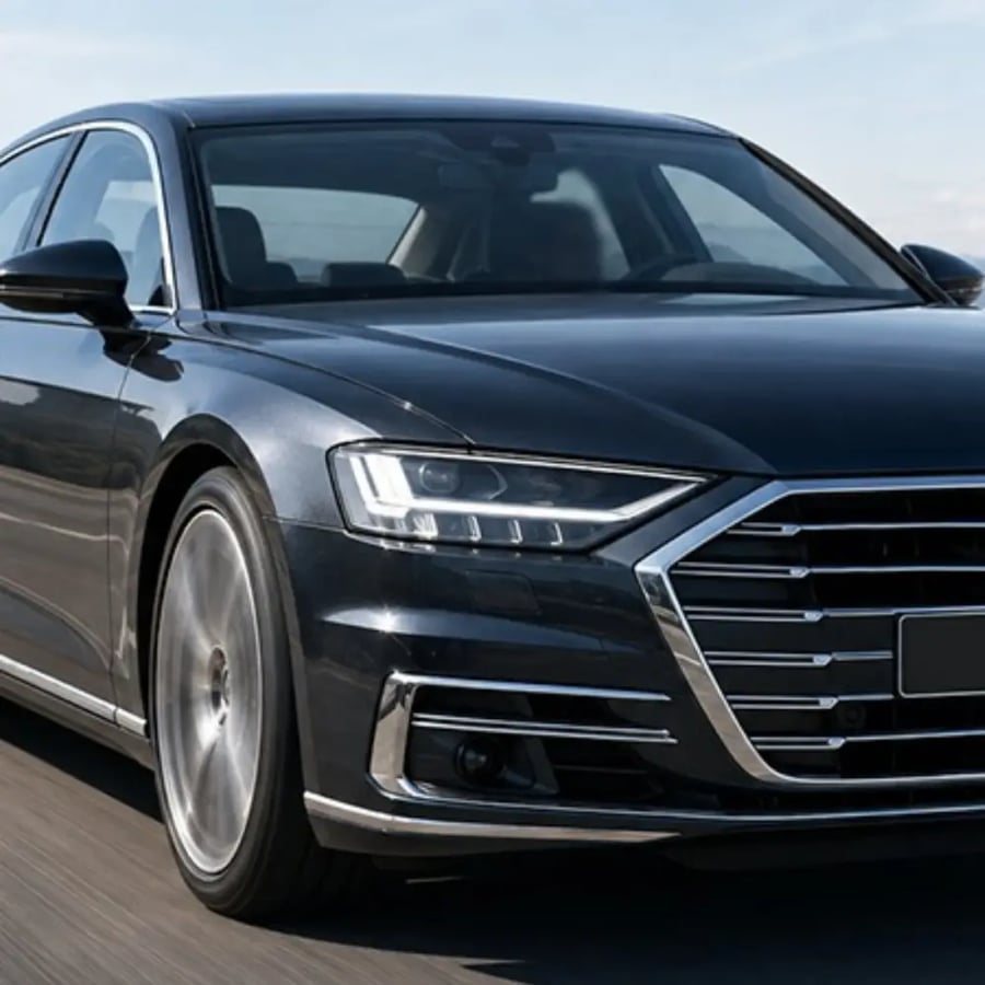 قزاز شمعات أمامي أودي Audi A8 2018-2022