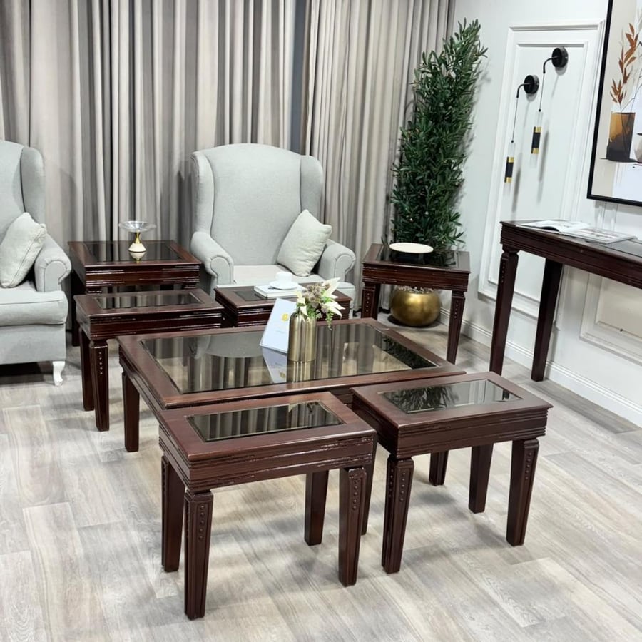 طقم طاولات مع 4 خدمة