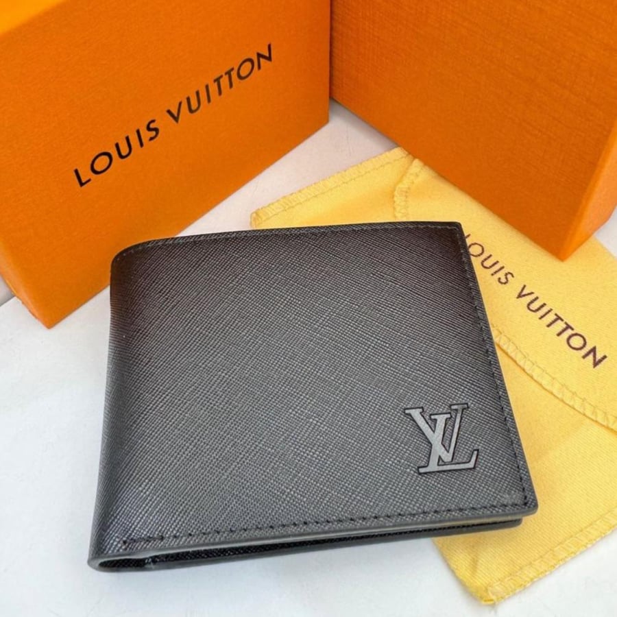 محفظه Louis Vuitton مع ملحقات