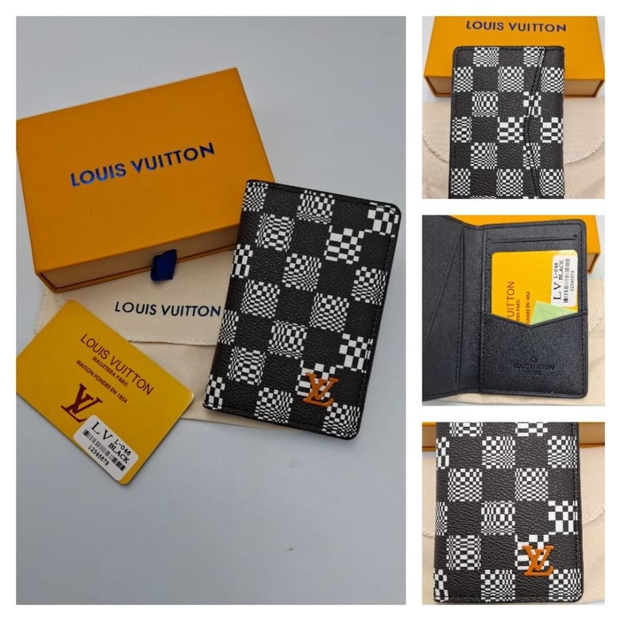 محفظه Louis Vuitton مع ملحقات