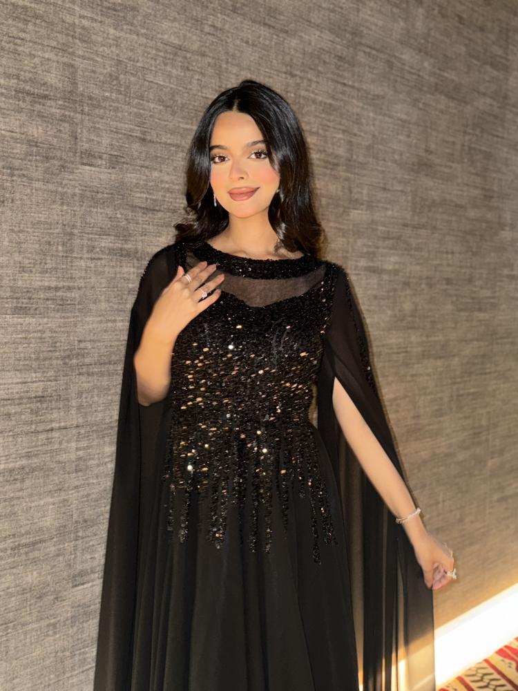 فستان YAS اسود
