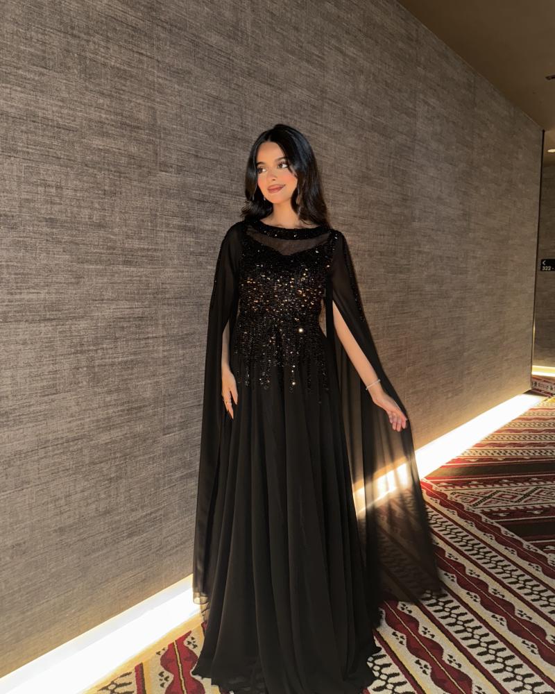 فستان YAS اسود