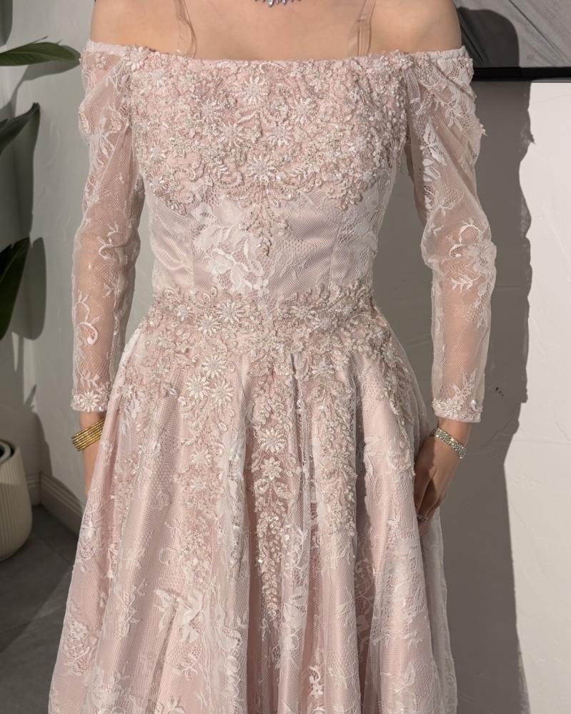 فستان Embroidered
