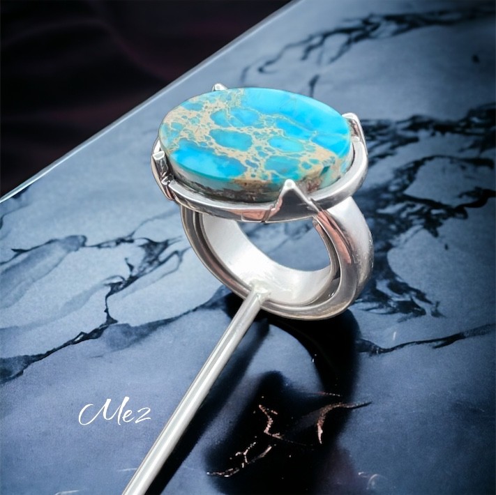 Royal ring with Thai turquoise stone (SH77-18)