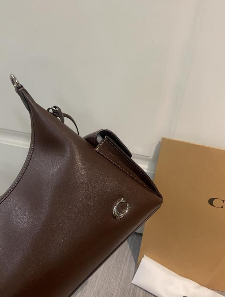 شنط كوتش ٢٠٢٥ برايانا 216936